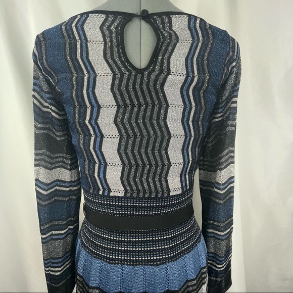 EUC Laundry Metallic Knit Dress Med - Picture 6 of 14